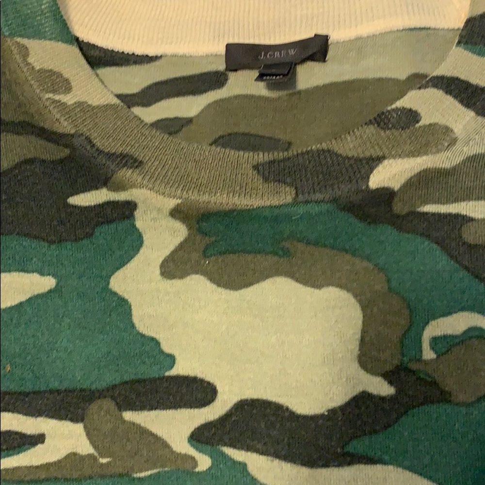 Camouflage tippi sweater